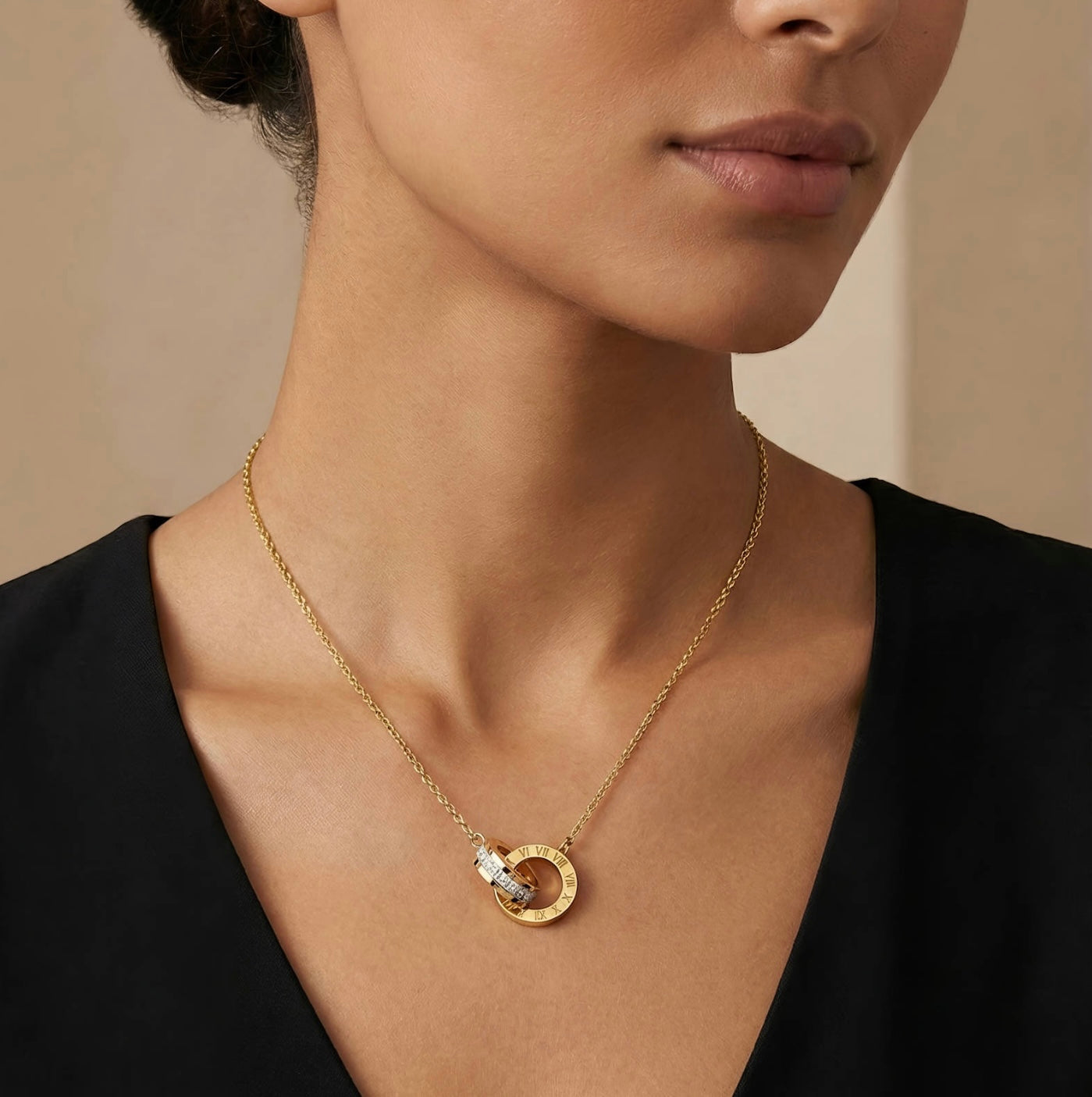 "Eternal Roma" Interlocking Roman Numeral Necklace — 18K Gold Plated