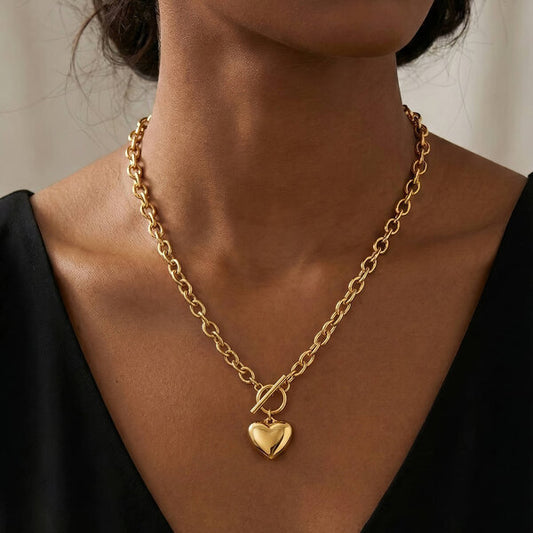"Amore" Bold Toggle Necklace – 18K Gold Plated
